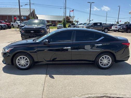 Super Black 2020 Nissan Altima 2.5 S