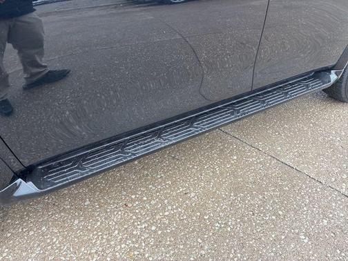 2021 Nissan Armada SV