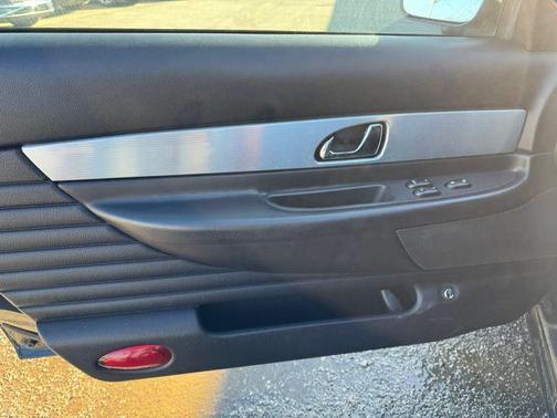 2004 Ford Thunderbird 