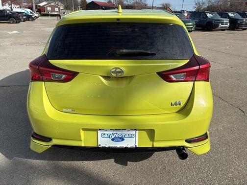 2016 Scion iM Base