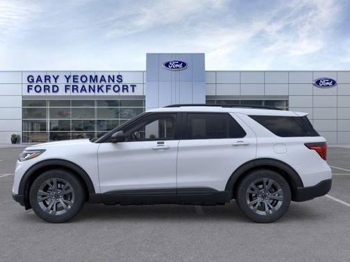 Space White Metallic 2026 Ford Explorer Active