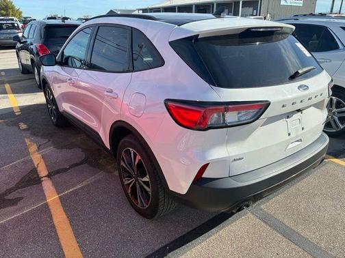 2022 Ford Escape SE