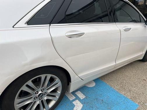 2014 Lincoln MKZ Base