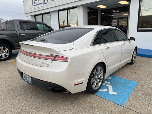 2014 Lincoln MKZ Base