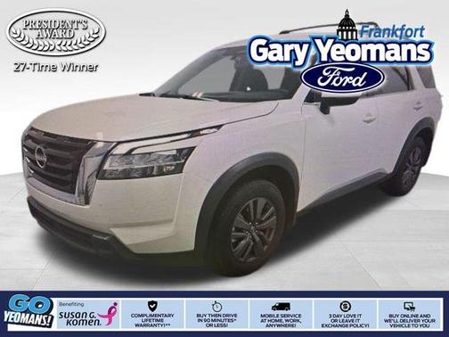 2022 Nissan Pathfinder SV