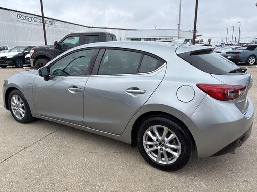 2016 Mazda Mazda3 i Grand Touring