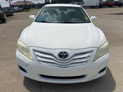 2010 Toyota Camry LE