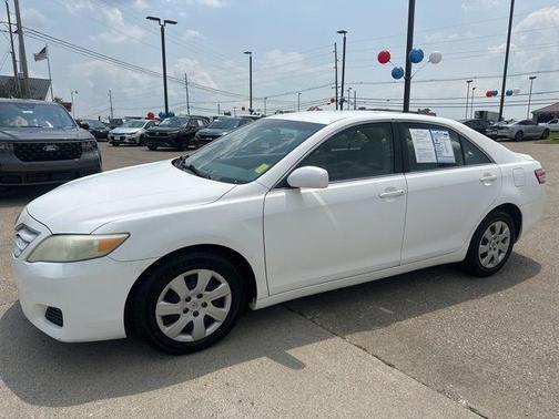 2010 Toyota Camry LE
