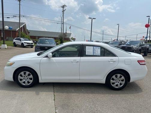 2010 Toyota Camry LE