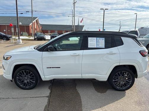 2022 Jeep Compass Altitude