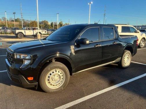 Shadow Black 2025 Ford Maverick XL