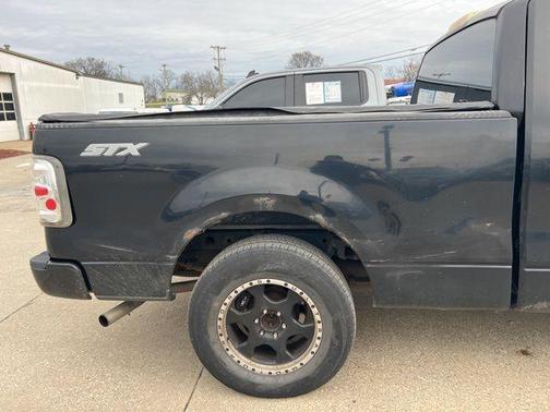 2005 Ford F-150 STX
