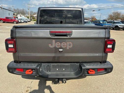 Granite Crystal Clearcoat Metallic 2025 Jeep Gladiator Mojave