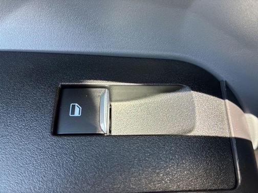 Oxford White 2025 Ford Maverick Lobo Standard