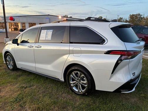 2023 Toyota Sienna XSE