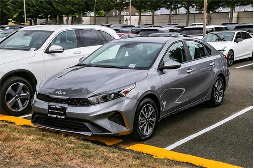 2023 Kia Forte LXS