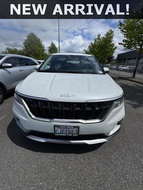 2024 Kia Carnival LX