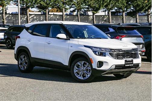 2025 Kia Seltos LX