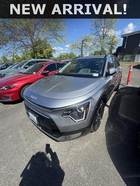2024 Kia Niro EX Touring