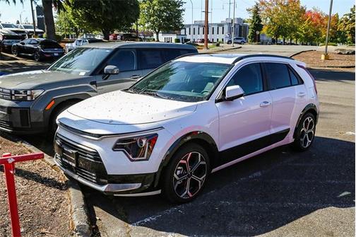 2024 Kia Niro EX Touring