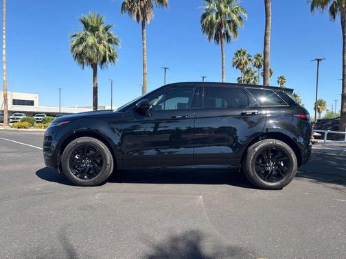 Santorini Black 2025 Land Rover Range Rover Evoque Dynamic SE