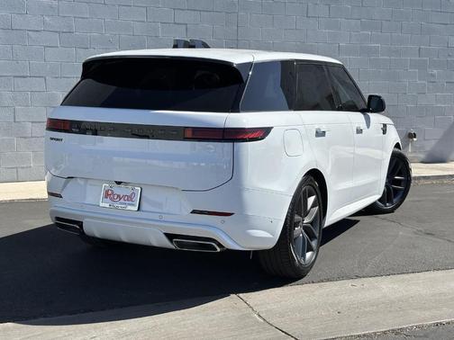 2025 Land Rover Range Rover Sport P460 Dynamic SE