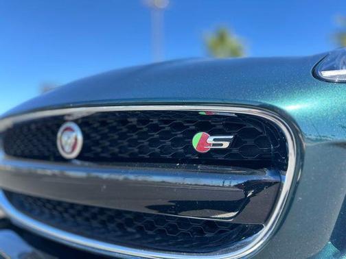 2017 Jaguar F-TYPE S