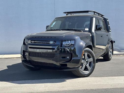 2025 Land Rover Defender P400 X-Dynamic SE