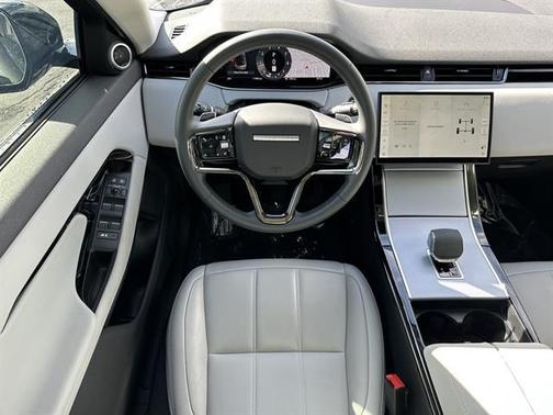 2025 Land Rover Range Rover Evoque Core S