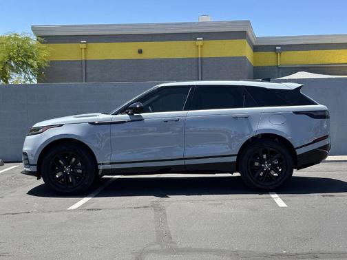 2026 Land Rover Range Rover Velar Dynamic SE