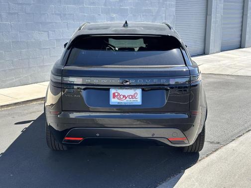 2026 Land Rover Range Rover Velar P250 Dynamic SE