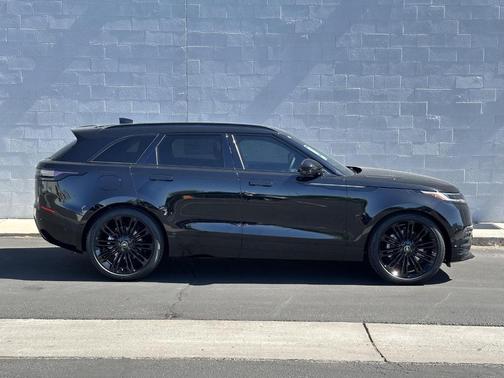 2026 Land Rover Range Rover Velar P250 Dynamic SE