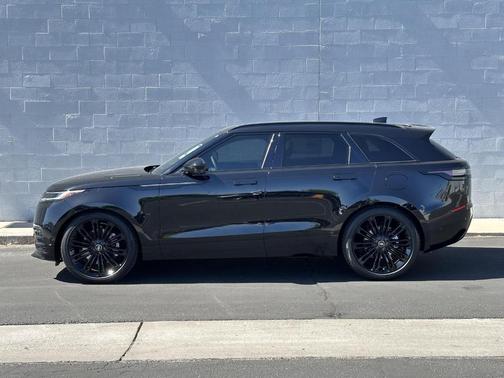 2026 Land Rover Range Rover Velar P250 Dynamic SE