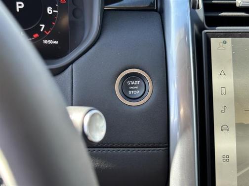 2024 Land Rover Discovery P300 S