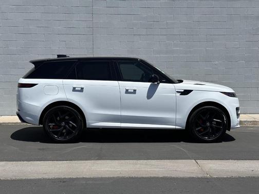 2025 Land Rover Range Rover Sport P460 Dynamic SE