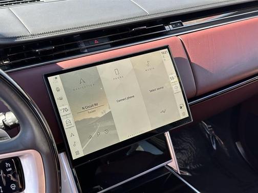 2025 Land Rover Range Rover P530 SE