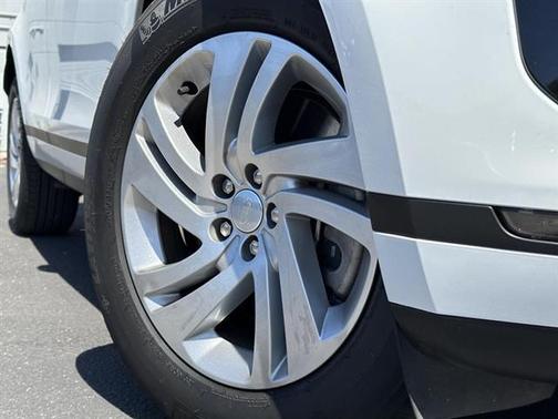 2025 Land Rover Range Rover Evoque Core S