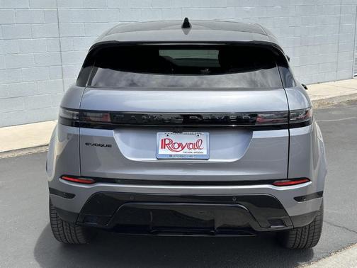 2026 Land Rover Range Rover Evoque Dynamic SE