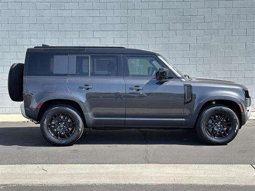 2025 Land Rover Defender P400 S