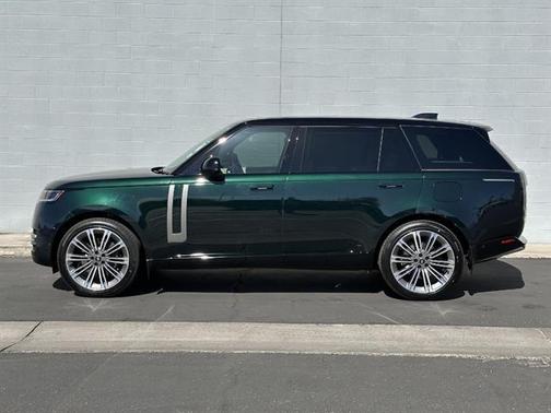 2025 Land Rover Range Rover P530 SE 7 Seat