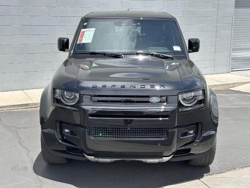 2024 Land Rover Defender P525 V8