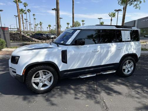2021 Land Rover Defender 110 SE