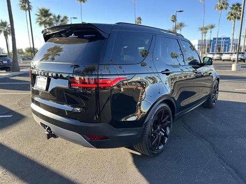 2025 Land Rover Discovery P300 S