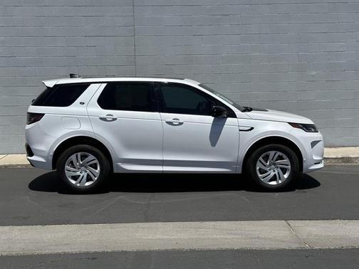 2024 Land Rover Discovery Sport Core S