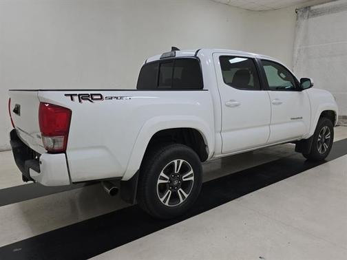 2016 Toyota Tacoma TRD Sport
