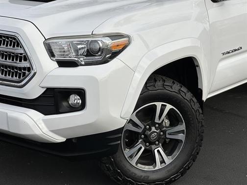 2016 Toyota Tacoma TRD Sport