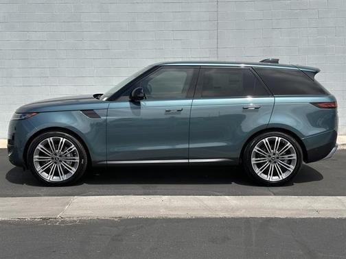 2025 Land Rover Range Rover Sport P360 SE