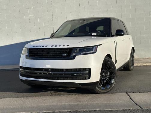 2025 Land Rover Range Rover P530 SE