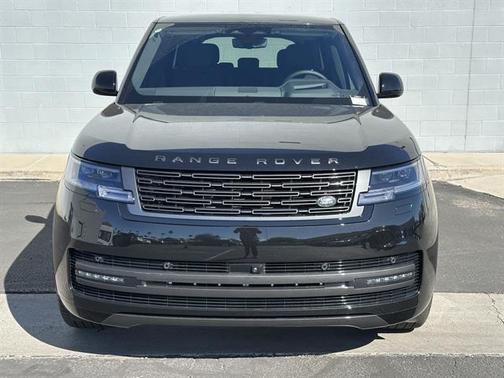 2025 Land Rover Range Rover P400 SE