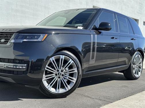 2025 Land Rover Range Rover P400 SE